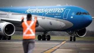 Un paro de los sindicatos aeronáuticos generó la cancelación de 12 vuelos de Aerolíneas Argentinas desde y hacia Uruguay,