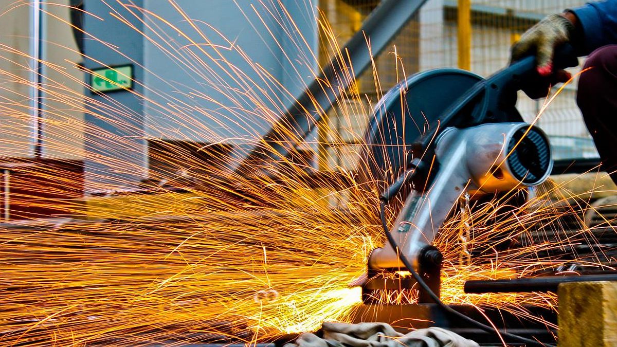 They highlight that industrial employment in the suburbs grew 5.2% compared to pre-pandemic levels