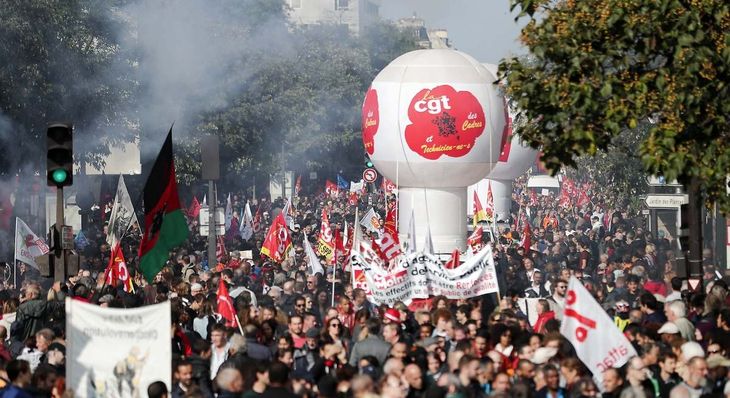 Organizaciones como la CGT y la CFDT cuestionaron con dureza la propuesta.