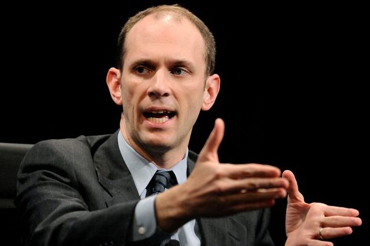 Austan Goolsbee, presidente de la Reserva de Chicago. El año pasado perdió en la carrera para ser el Vice-chairman de la FED. El único que dio una señal de apoyo al BoJ el día del crash Austan Goolsbee, presidente de la Reserva de Chicago. El año pasado perdió en la carrera para ser el Vice-chairman de la FED. El único que dio una señal de apoyo al BoJ el día del crash