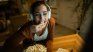 Esta comedia insólita te va a sacar más de una carcajada, en HBO Max.
