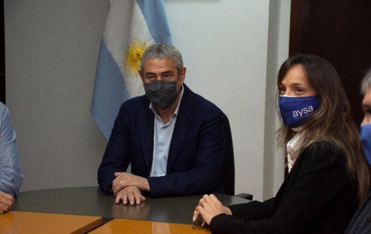 Malena Galmarini y Jo​rge Ferraresi firmaron convenio de colaboración para continuar trabajando en la planificación del conurbano