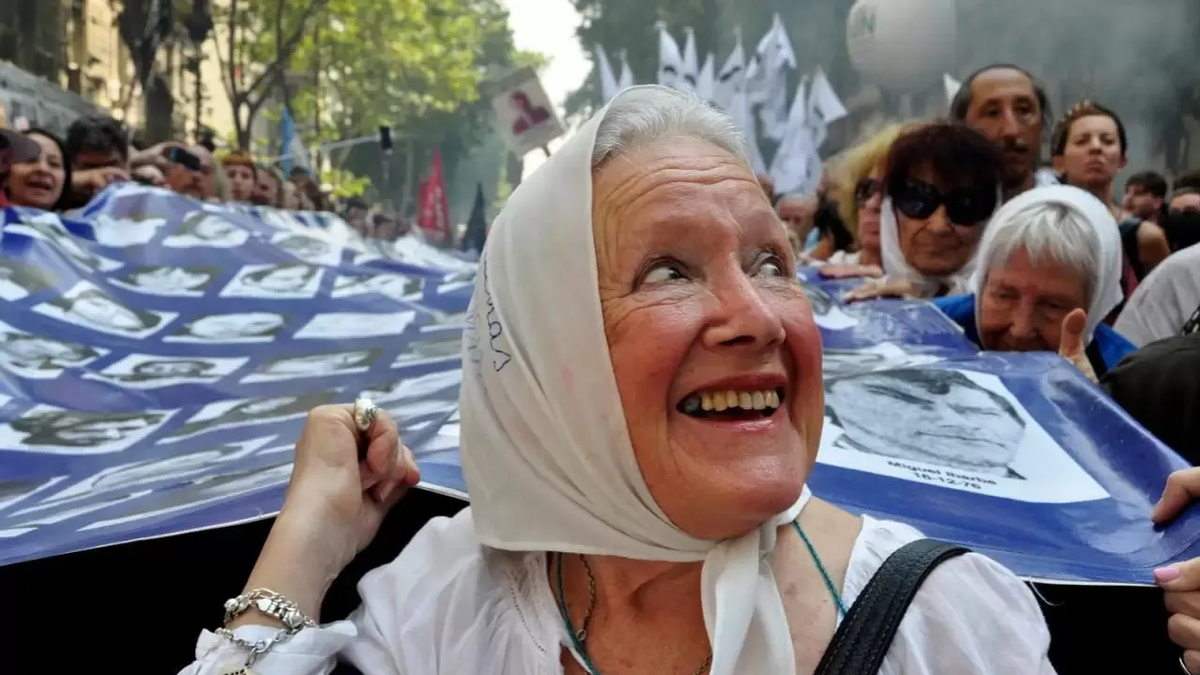 Falleció Nora Cárdenas, histórica integrante de Madres de Plaza de Mayo y activista de derechos humanos.