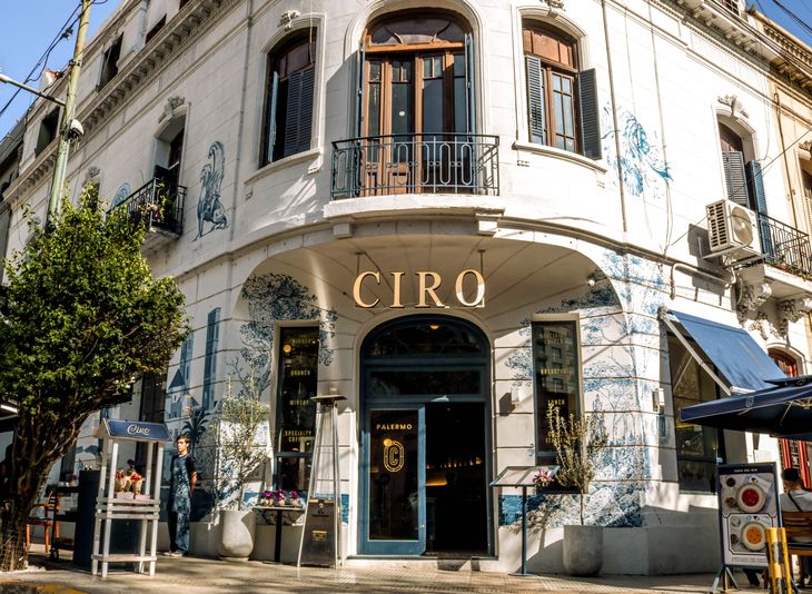 Direcciones: Pierina Dealessi 1350, Puerto Madero; Guatemala 4798, Palermo. Direcciones: Pierina Dealessi 1350, Puerto Madero; Guatemala 4798, Palermo.