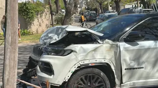 Así quedó la camioneta de Javier Altamirano, el mediocampista de Estudiantes.