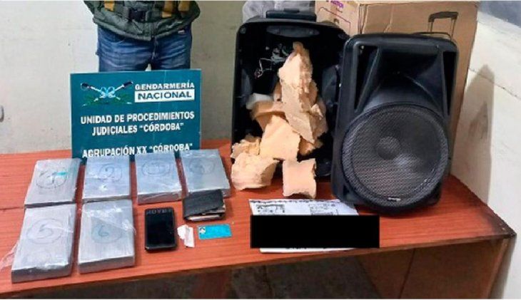 Narcotráfico: secuestran más de 5 kilos de cocaína escondidos dentro de un parlante en Córdoba Narcotráfico: secuestran más de 5 kilos de cocaína escondidos dentro de un parlante en Córdoba