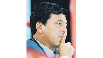 Según Julio Grondona, Passarella se habría reunido con Eduardo Deluca y le habría sugerido que si no salvaban a River e Independiente Rivadavia del descenso, iban a mostrar los videos.