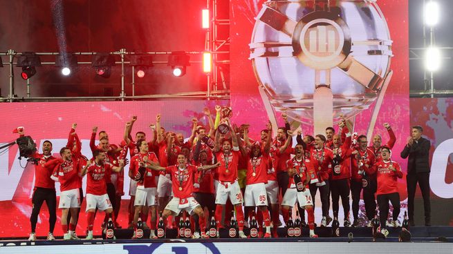 Con Di María y Otamendi, Benfica logró su 8va. Copa de la Liga de Portugal.