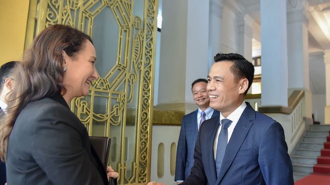La vicecanciller, Valeria Csukasi, visitó el Sudeste Asiático y Oceanía en búsqueda de oportunidades comerciales para el Uruguay. 
