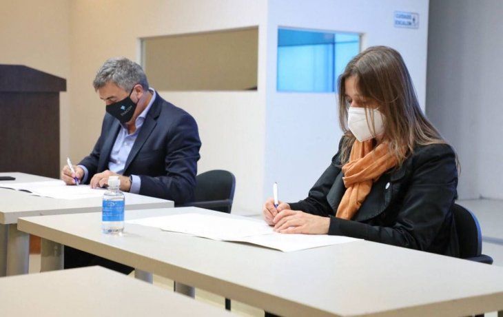 Claudio Ambrosini y Sabina Frederic.