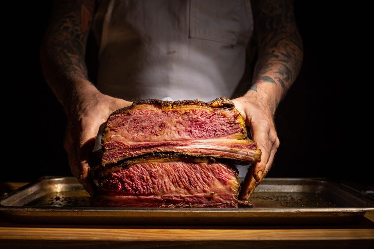 El emblemático pastrón, una obra maestra de la cocina de autor. El emblemático pastrón, una obra maestra de la cocina de autor.