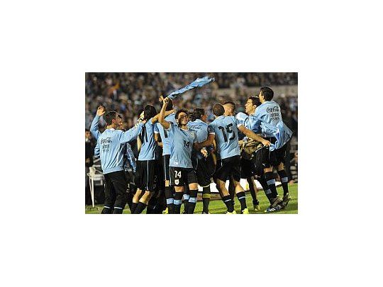 Uruguay festeja una nueva participación en la Copa del Mundo.