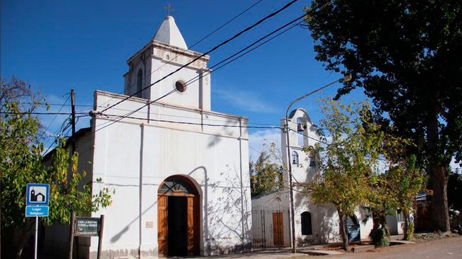 Villa 25 de Mayo es una localidad de Mendoza que es reconocida por su turismo histrórico.