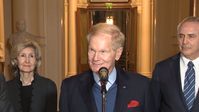 El director de la NASA, Bill Nelson visitó la Casa Rosada. 