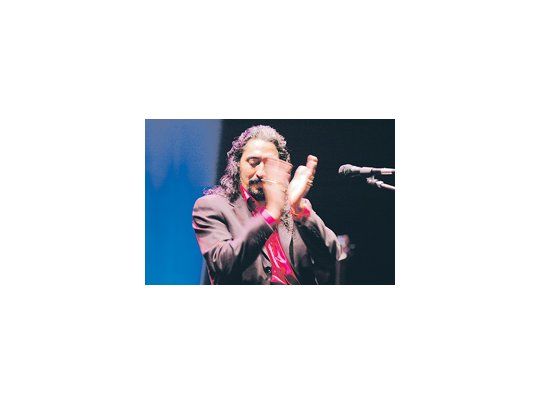 Para El Cigala: «Como pasa con el tango, el flamenco merece respeto. Y así como no haría ‘Sus ojos se cerraron’ en heavy metal, tampoco me gusta que hagan eso con el flamenco».