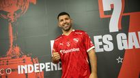 El Kun Agüero volvió a gritar gol con la camiseta de Independiente ante Racing.