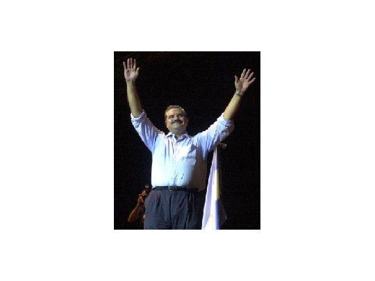 Llenó L. Murphy el Luna Park y reclamó voto contra peronismo