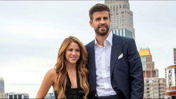 pique se siente traicionado por shakira tras el anuncio de la separacion