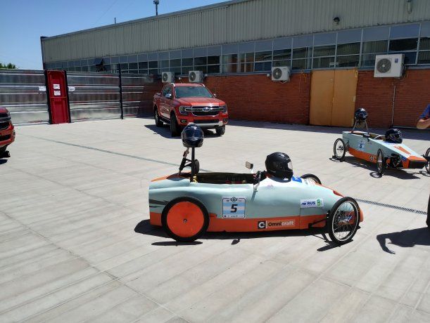 Prototipos que realizan los estudiantes Prototipos que realizan los estudiantes