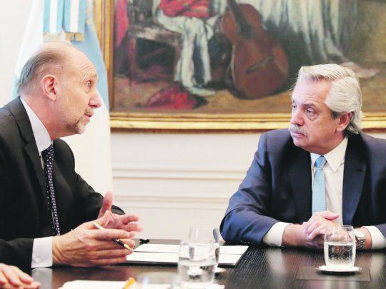 el-presidente-alberto-fernandez-junto-al-gobernador-omar-perotti