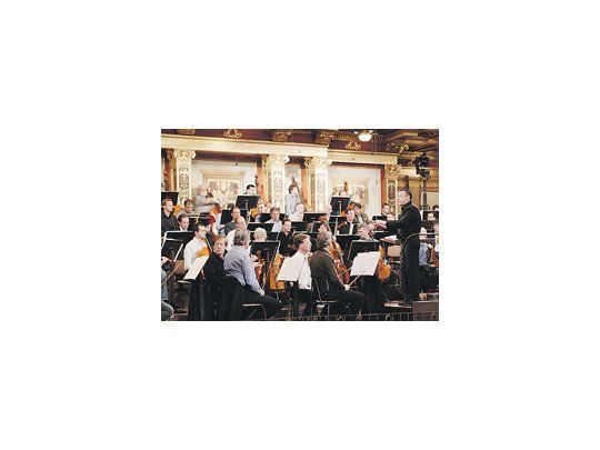 El director letón Mariss Jansons ensaya con la Filarmónica de Viena el gran concierto de fin de año, el más visto del planeta.
