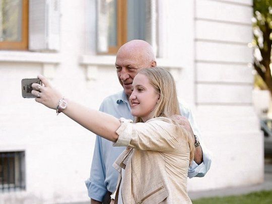 Dupla. Antonio Bonfatti junto a su compañera de fórmula, Victoria Tejeda. Apuestan a garantizar la continuidad.
