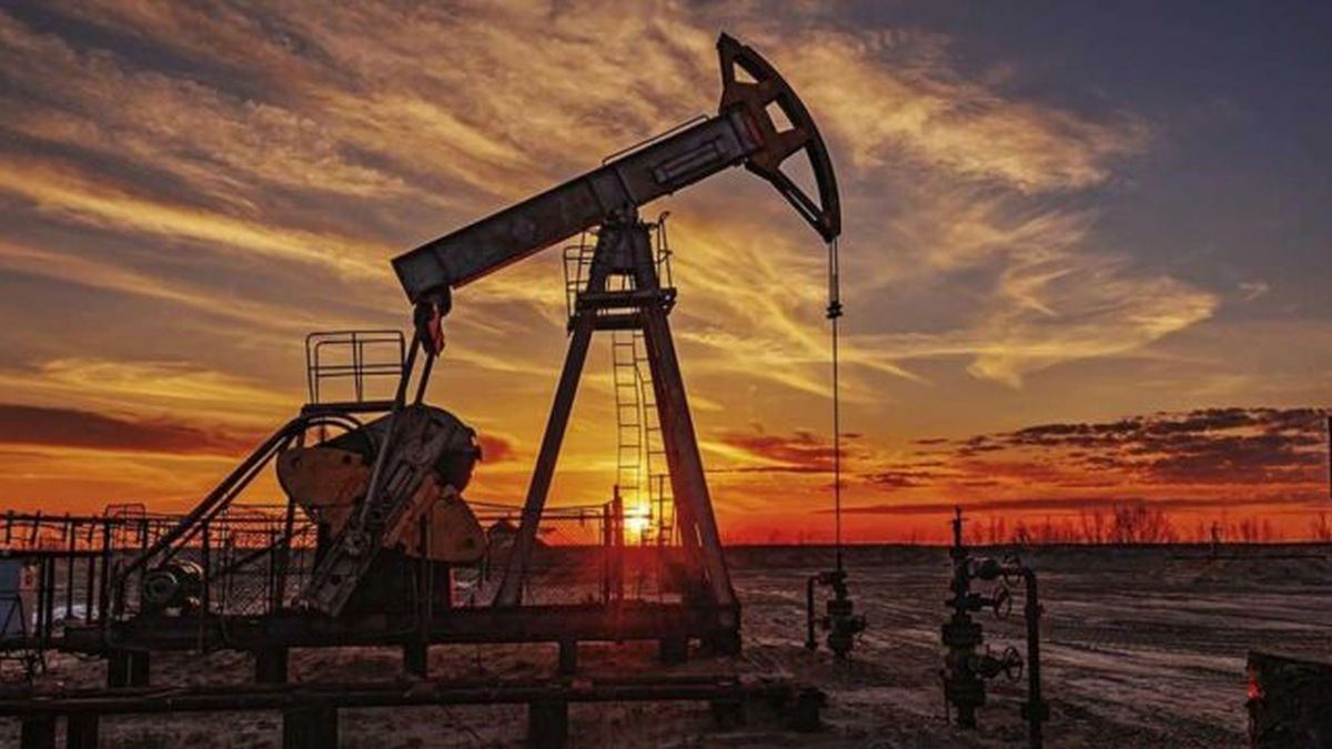 Oil accelerated its decline, and a barrel of West Texas Intermediate crude recorded its lowest level in nearly 9 months