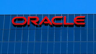 Oracle reportó sólidos balances trimestrales y mejoró las perspectivas para los próximos meses gracias a su negocio de nube. Oracle reportó sólidos balances trimestrales y mejoró las perspectivas para los próximos meses gracias a su negocio de nube.