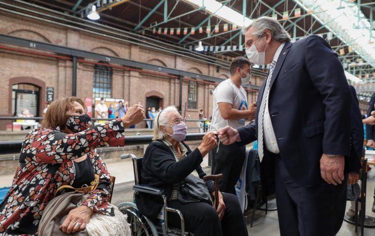 El presidente Alberto Fernández destacó el operativo de vacunación contra el coronavirus.