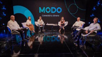 La presentación de MODO la encabezaron Rafael Soto, CEO de MODO, el presidente del Banco Nación, Eduardo Hecker; el gerente general del Banco Credicoop, Sergio Clur; la gerenta de bancas comerciales del Banco Macro, Milagro Medrano; y el CEO del Banco BBVA, Martín Zarich.