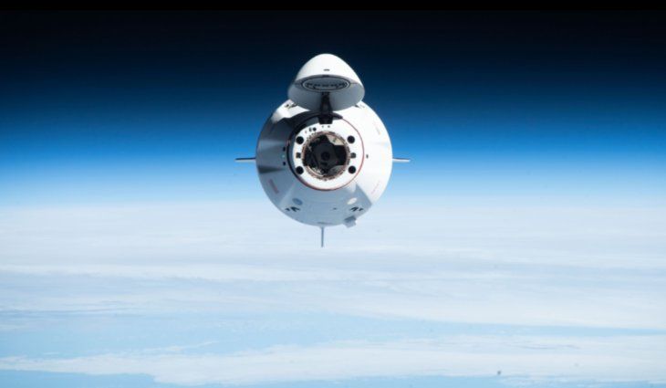 It will be the first manned mission to fly over the Earth's poles. It will be the first manned mission to fly over the Earth's poles.