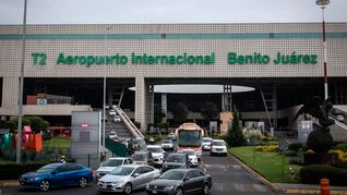 Checa lo que se vivió este sábado 2 de mayo en el aeropuerto de la CDMX. Checa lo que se vivió este sábado 2 de mayo en el aeropuerto de la CDMX.