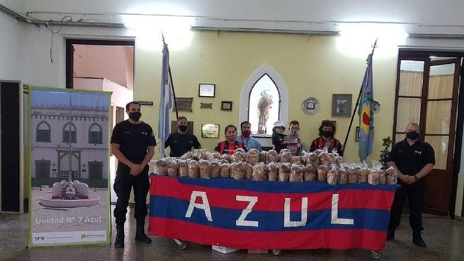La donación fue posible gracias al trabajo de la Peña Oficial del Club Atlético San Lorenzo de Almagro: Los Gauchos de Azul.