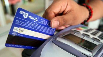 La operatoria en pesos con tarjetas de crédito registró un saldo de 456.283 millones pesos a fines de septiembre, lo que significó un incremento récord del 5,9% respecto al cierre de agosto pasado.
