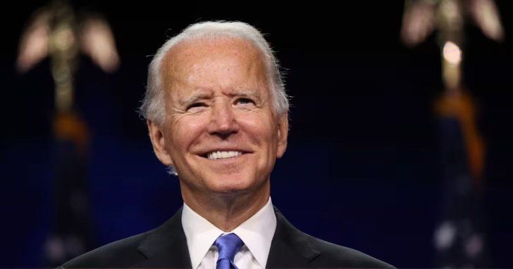 Biden mantuvo algunas apariciones públicas después de dejar la Casa Blanca, entre ellas la inauguración de la biblioteca de Barack Obama. Biden mantuvo algunas apariciones públicas después de dejar la Casa Blanca, entre ellas la inauguración de la biblioteca de Barack Obama.