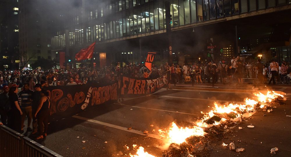 La Policía reprimió a simpatizantes de Dilma en San Pablo (foto 1)