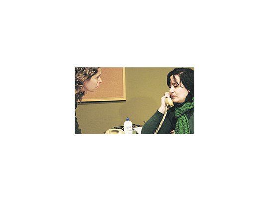 Daniela Palaporta encantoy comicidad aun personajeninguneado portodos y laexcelente AnaGaribaldi es sucontrafigura en«Tercercuerpo», nuevorelato deincomunicacióndel director de«La omisión dela familiaColeman».