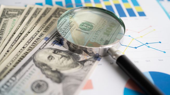 El dólar acumuló una fuerte baja en el primer semestre y el atraso cambiario se hace sentir entre productores y exportadores.