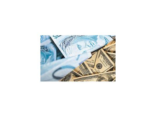 Brasil: el real se depreció 1,1% a 2,055 por dólar