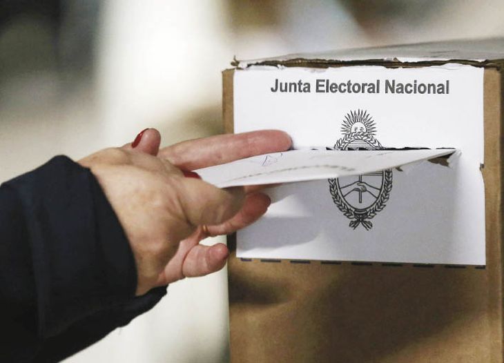 contexto. Con excepción de Santiago del Estero y Corrientes, todas las provincias irán a las urnas este año para renovar gobernador y vice, además de legislaturas provinciales, intendentes y concejales.