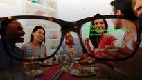 Xander es una startup estadounidense que ubusca mejorar las conversaciones de las personas persona y fortalecer las conexiones humanas a través de la realidad aumentado&nbsp;