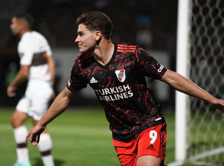 River Destrabo Un Duro Partido Dejo En El Camino A Platense Y Acaricia El Titulo