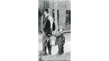 «El pibe» (en la foto Charles Chaplin con Jackie Coogan) y «El silencio de los inocentes» (Jodie Foster con Anthony Hopkins), entre los nuevos 25 films patrimoniales.