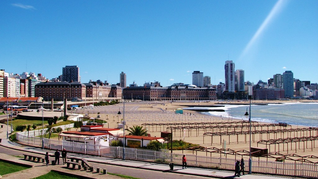 Un paseo a pie por una Mar del Plata a la que hay que redescubrir