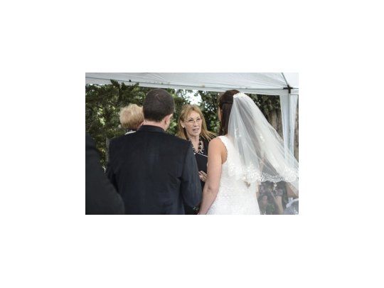 Casamientos a domicilio, una moda que crece en Provincia.