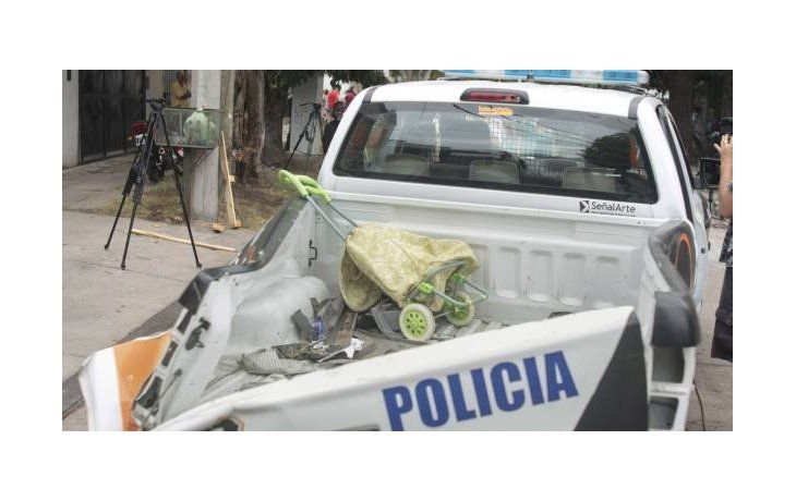 El juez determinó que los dos uniformados que iban en el vehículo sigan detenidos