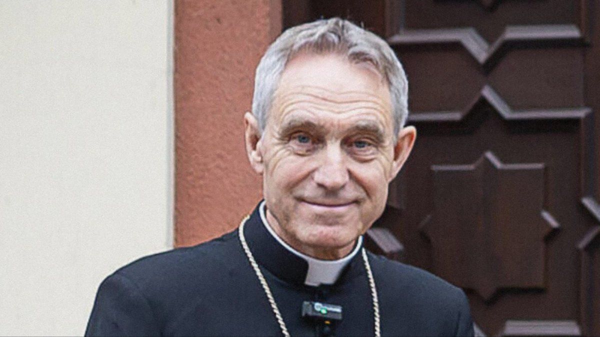 With criticism of Francisco, the former secretary of Benedict XVI said that the era of arbitrariness in the Vatican ended