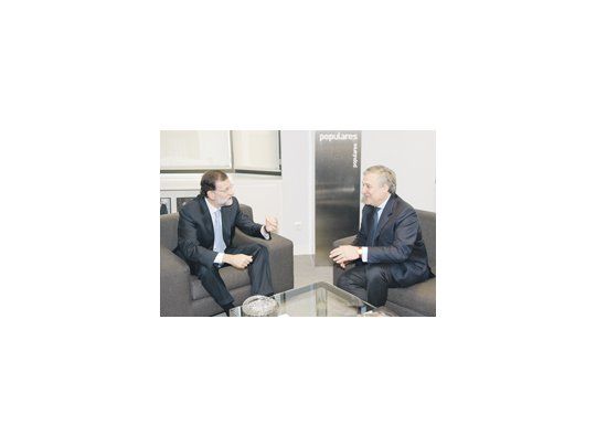Mariano Rajoy, jefe de Gobierno electo de España, se reunió ayer con Antonio Tajani, vicepresidente de la Comisión Europea, de quien recibió un fuerte apoyo a sus planes de reformar, una vez más, el mercado de trabajo de su país.