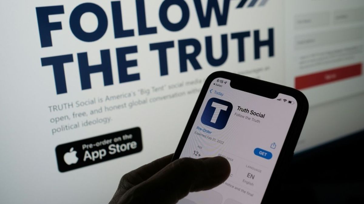 Donald Trump plans to launch his own social network