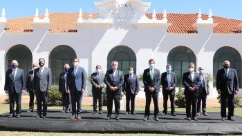 El Presidente Alberto Fernández y los gobernadores del Norte Grande, en Yapeyú este jueves y con atmósfera sanmartiniana.